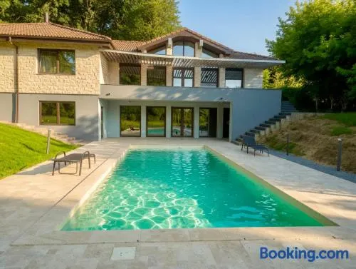Breite Privée Forest and Pool Retreat - Image 1
