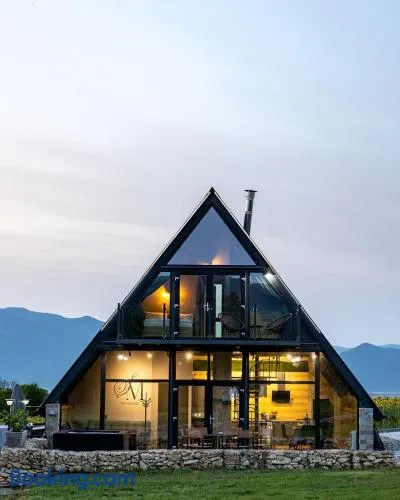 SM VIP HOUSES - Image 1