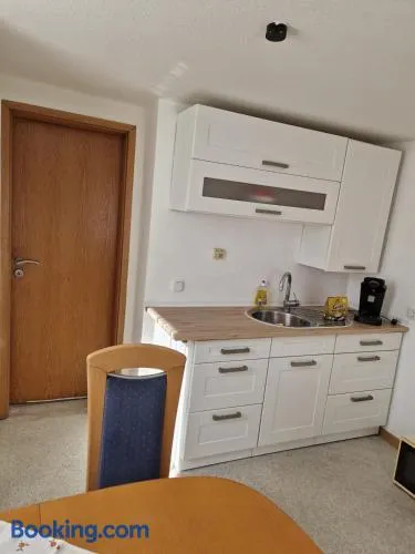 Magnífica habitación en casa de familia - Image 1