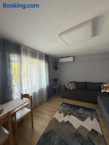 Havuz ve Deniz manzaralı müstakil ev - Image 1