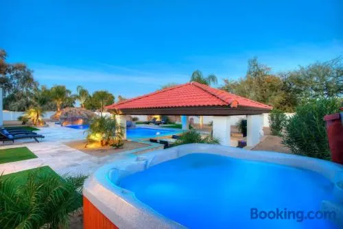 Villa De Paradis - Image 1