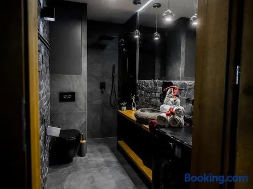 APARTAMENT PREMIUM BLACK HORS Centrum Ścisłe Deptak -ETIUDA Panoramiczna 2 -Garaż Podziemny -f VAT - Image 1