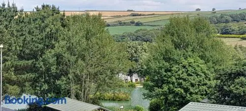 Lake view - Image 1