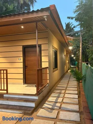 Seven Seas Beach Resort - Image 1
