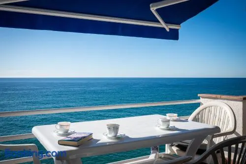 AT305 Vistas directas al mar, al lado de la cala Canyadell - Image 1