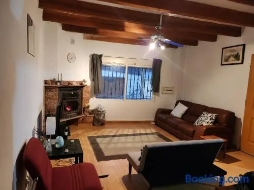 Traditional Spanish townhouse retreat - Image 1