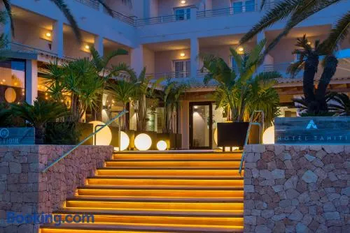 Hotel Tahiti - Image 1