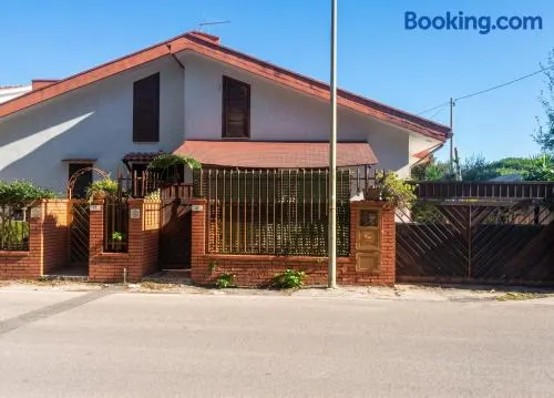 Charming house in Laura with fenced garden - Image 1
