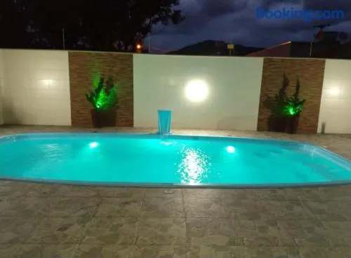 Casa com piscina - Image 1