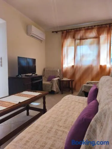 Green Garden Seaside Apartment - Image 1