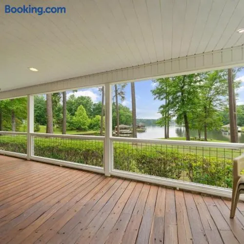 Hidden Gem - Lakefront Home with Private Boat Ramp - Image 1