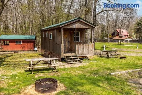 Cabin 5 - Image 1
