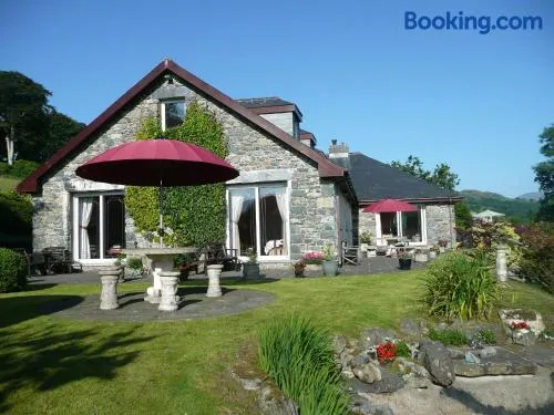 Heulwen Guest House - Image 1