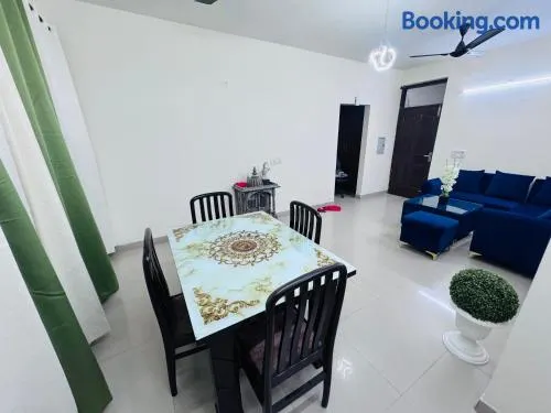 Homely stay 2 - Image 1