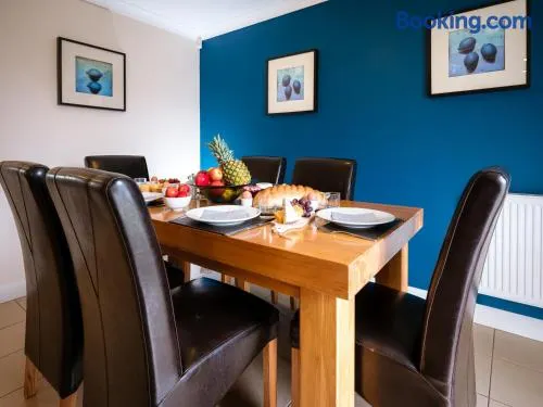 Lakeview Holiday Cottages - Image 1