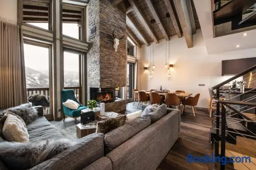 Yellowstone Lodge by Alpine Resorts - Image 1
