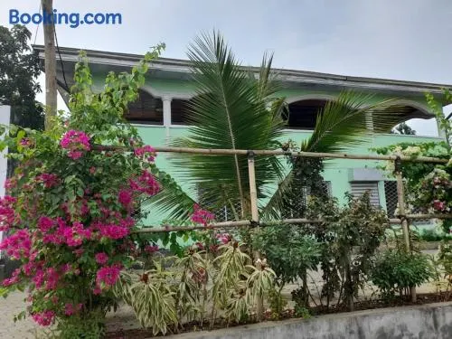 Deux-Palmes-Kribi, proche de la plage, confortable et adapté aux familles - Image 1