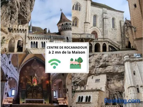 l'Ancienne Ecole de Rocamadour dans le Lot - Image 1
