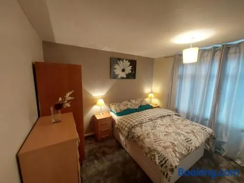 Private Home Grays - Image 1