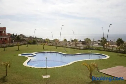 Precioso apartamento de lujo a 500 metros de la playa - Image 1