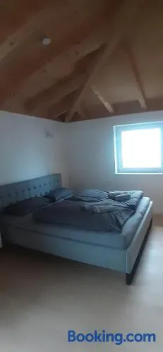 3-Zimmer Ferienwohnung für 6-8 Personen nahe München, Fürstenfeldbruck, Augsburg, Landsberg, Ammersee - Image 1