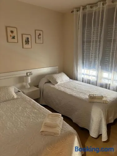 Apartamentos El Espolón - Image 1