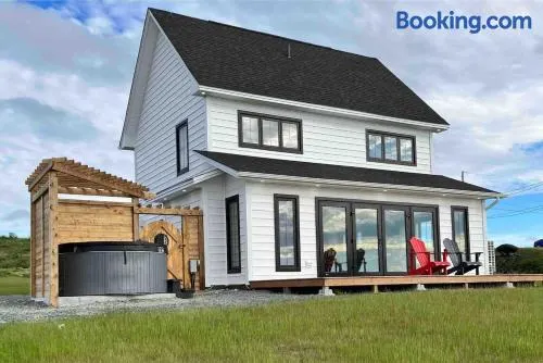 Ocean Front 3Bdrm Saltbox 'SeaForever' wHot Tub - Image 1