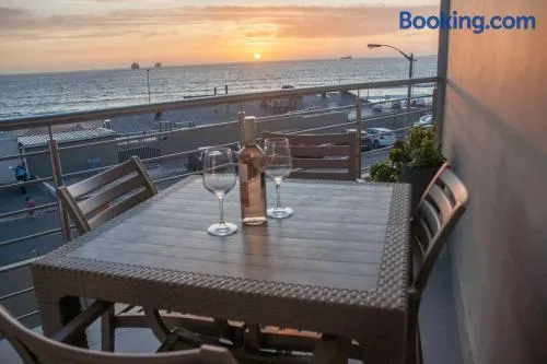 The Atlantic Blue Bloubergstrand Beachfront Apt - Image 1