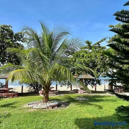D's Oceanview Beach Resort - Image 1