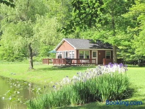 The Pond Cottage at Rustic River - Image 1