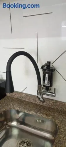 Casa nos fundos com privacidade - Image 1