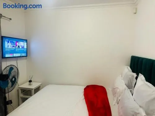 Delight double bedroom in Mowbray - Image 1