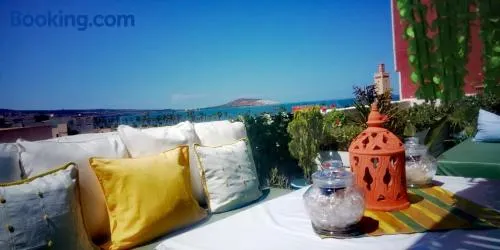 SARA HOUSE NADOR - Image 1
