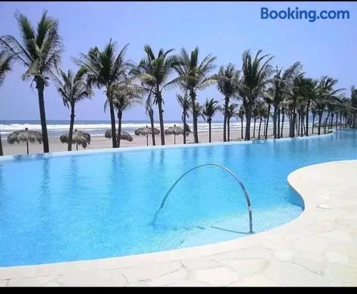 Disfruta a lo grande en la Isla Residences Acapulco - Image 1