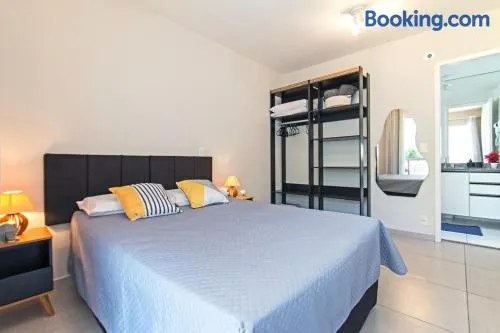 Apartamento aconchegante com 1 vaga - Próx CGH, Consulado, Transamérica, Autódromo, Vibra - Image 1