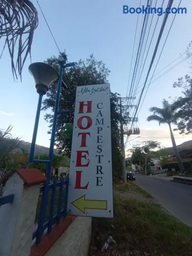 Hotel Campestre Villa Lucila - Image 1