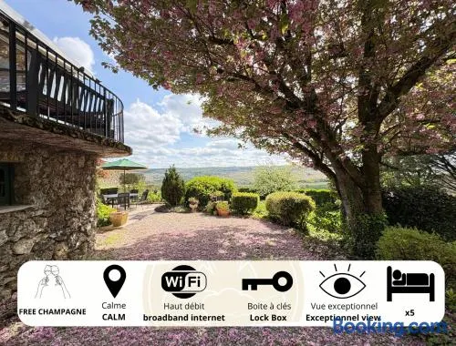 Nuit D'or - Villa des Fleurs - Séjour & Pro - Image 1