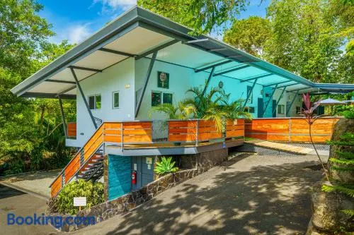 Hotel FAREMITI Uvita - Image 1