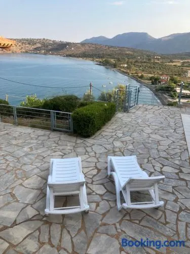 Ageranos seaview house - Image 1