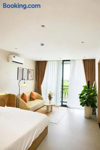 Camellia Maison - Image 1