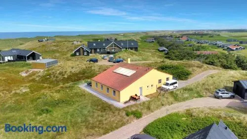 Moderniseret, Flot Poolhus Til 8 Personer Sj270 - Image 1