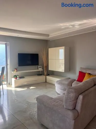 Casa Yuliya with lake view! - Image 1