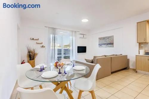 Arivaro Apartment - Image 1