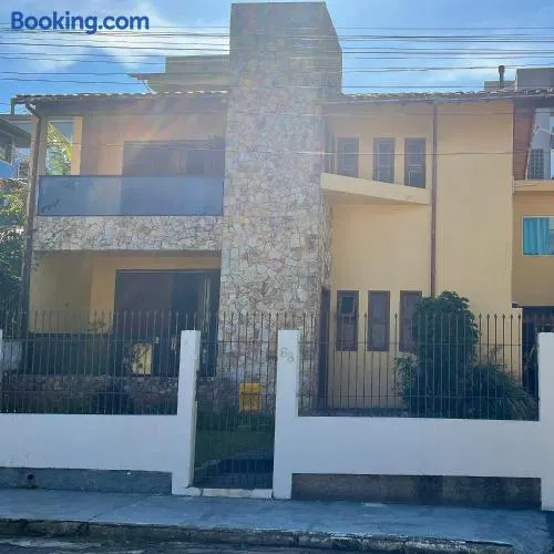 Apartamento a 30m da Praia da Vila Apartamento dos fundos - Image 1