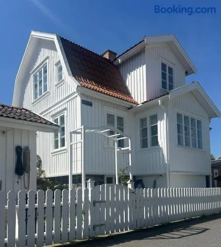Archipelago villa with seaview and 2min to baths - Image 1