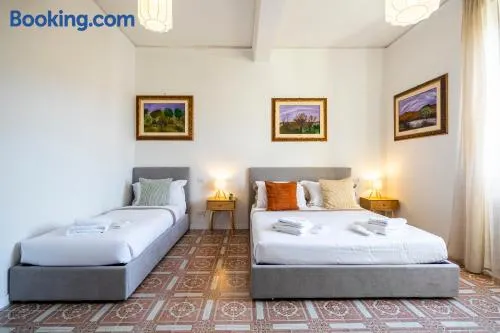 2 bedrooms - Perfect for visiting Florence - Image 1