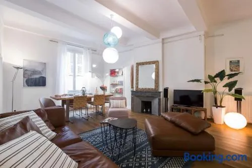 PREF 2 · F4 - VASTE ET BOURGEOIS ,3 CHAMBRES, ASCENSEUR, VX-NICE - Image 1