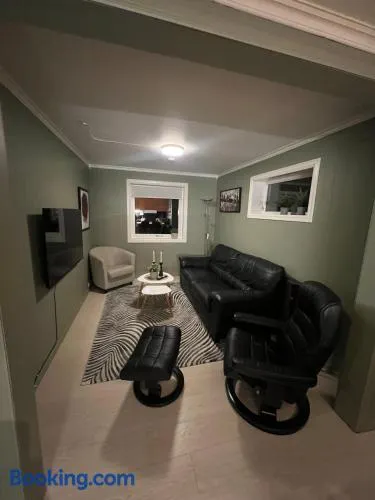 Basement apartment on Ulstein - Image 1