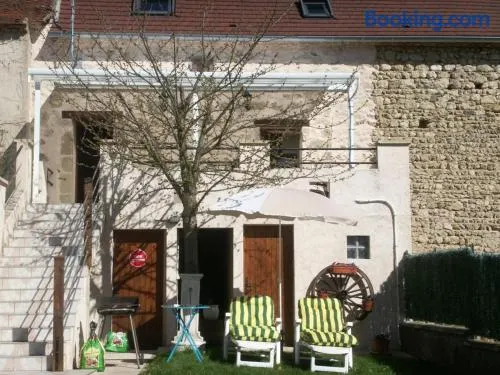 Gîte Saint-Germain-de-Salles, 3 pièces, 4 personnes - FR-1-489-96 - Image 1