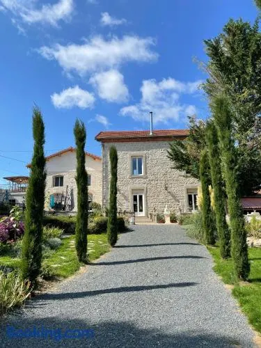 Le Domaine de la plume - Image 1